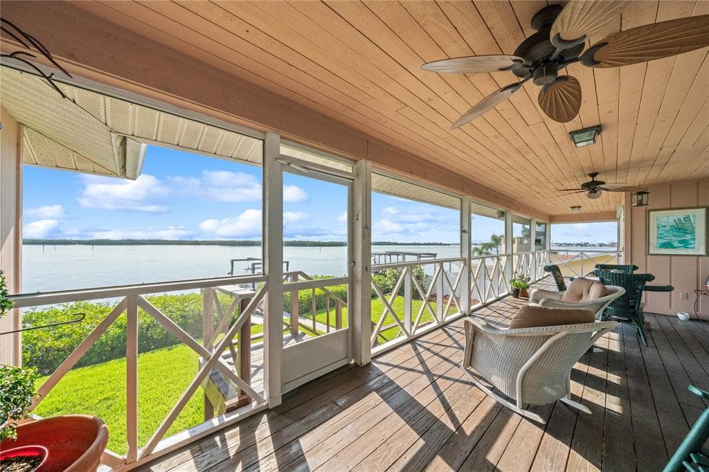 6663 BAYOU GRANDE BOULEVARD NE, ST PETERSBURG, FL 33702 — zdjęcie 2