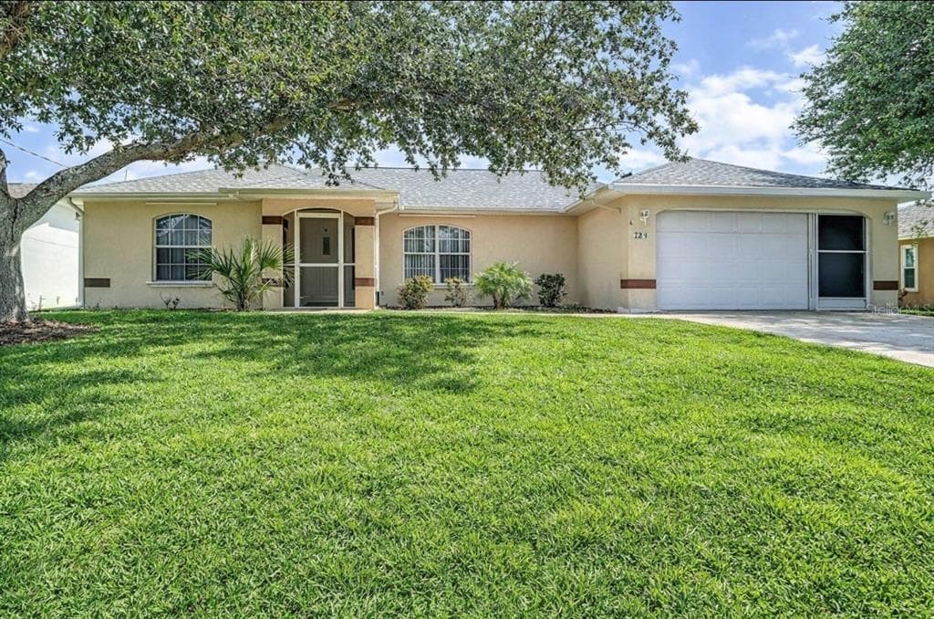 104 MARK TWAIN LANE, ROTONDA WEST, FL 33947