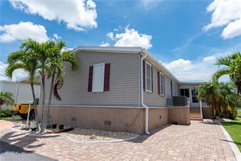 53 ROTTERDAM DRIVE, PUNTA GORDA, FL 33950 — zdjęcie 2