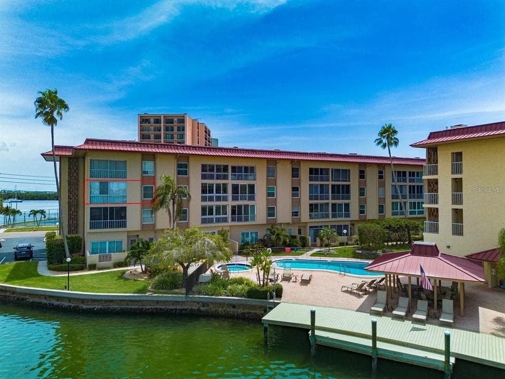 105 ISLAND WAY # 138, CLEARWATER BEACH, FL 33767