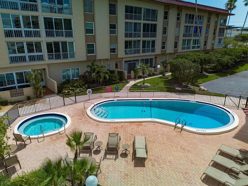 105 ISLAND WAY # 138, CLEARWATER BEACH, FL 33767 — zdjęcie 4