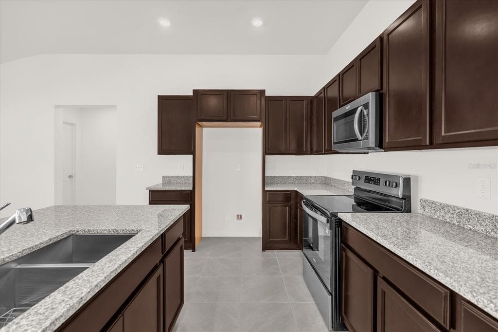 1833 RYAN DRIVE, LAKE WALES, FL 33859 — zdjęcie 4