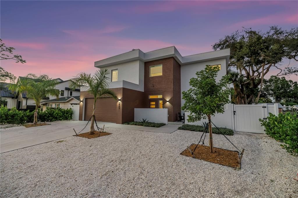2065 GOLDENROD STREET, SARASOTA, FL 34239 — zdjęcie 3