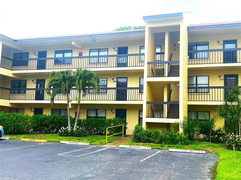 425 30TH AVENUE W # C211, BRADENTON, FL 34205 — zdjęcie 2