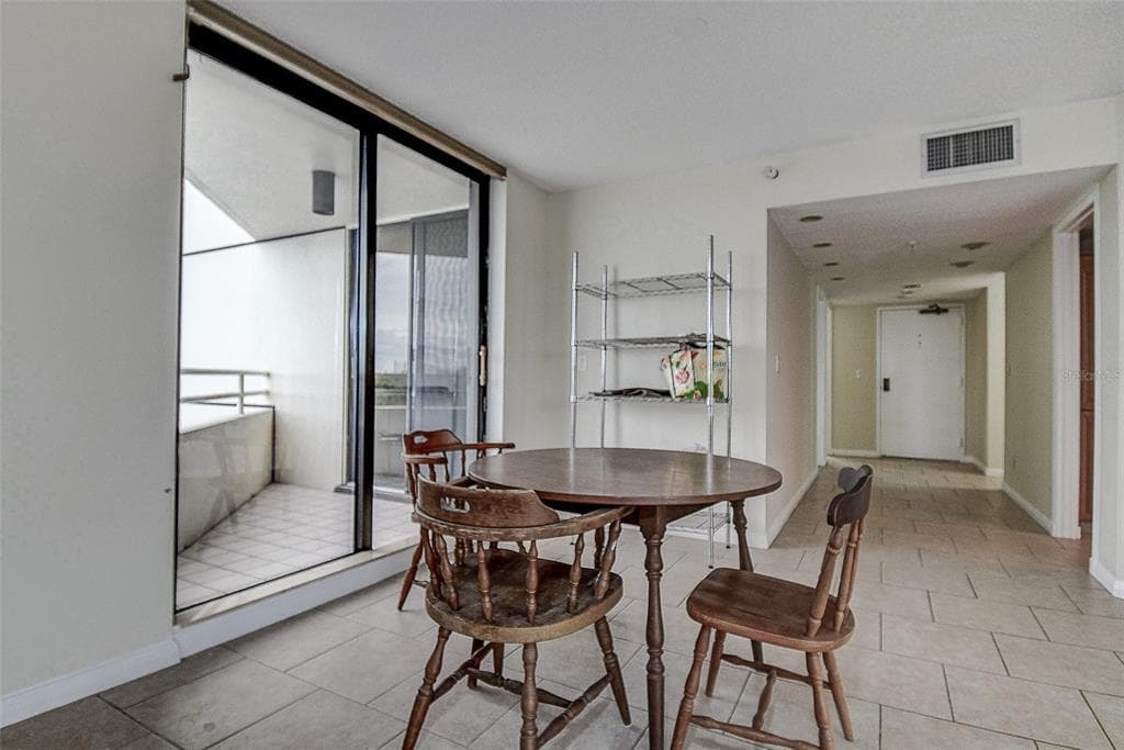 5940 PELICAN BAY PLAZA S # 406, GULFPORT, FL 33707 — zdjęcie 5
