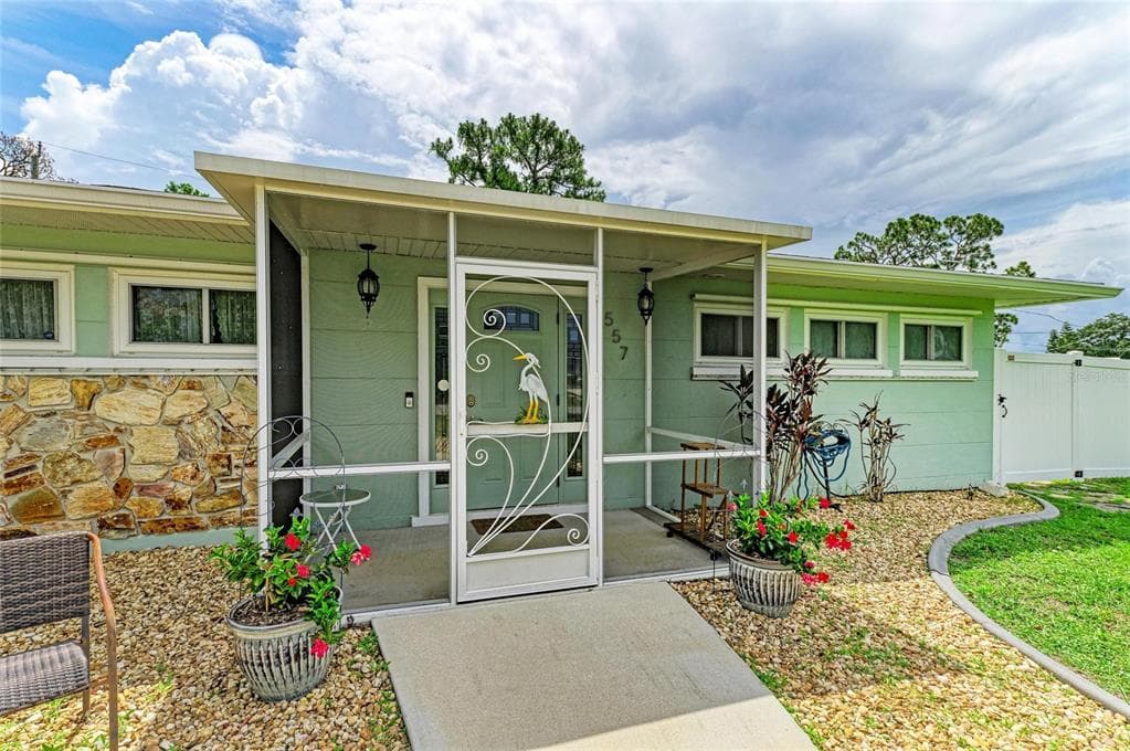 557 READING STREET NW, PORT CHARLOTTE, FL 33952 — zdjęcie 4