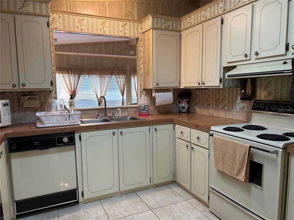 244 MENLO PARK AVENUE, DAVENPORT, FL 33897 — zdjęcie 3