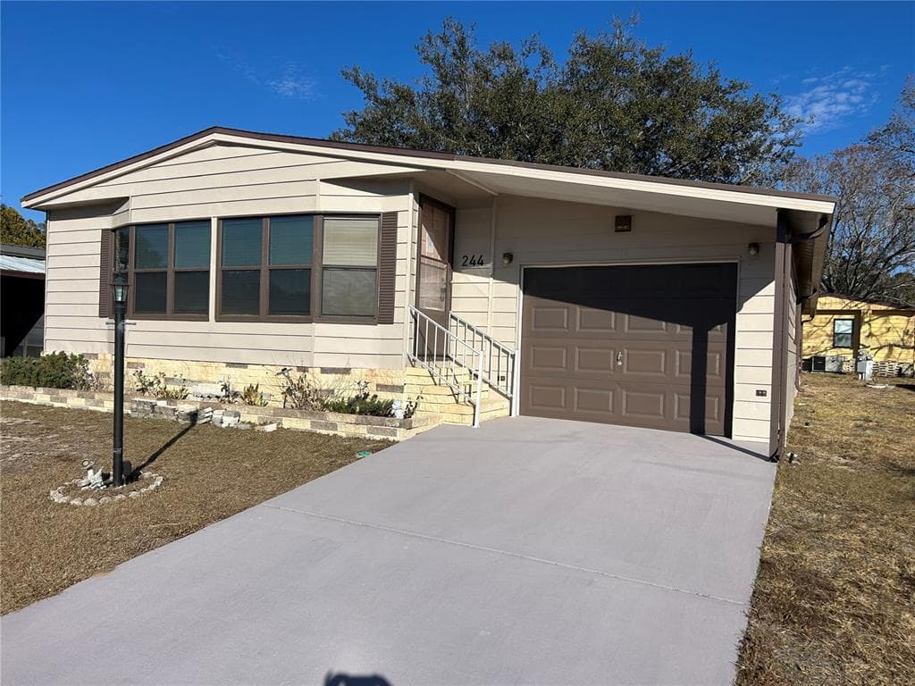 244 MENLO PARK AVENUE, DAVENPORT, FL 33897