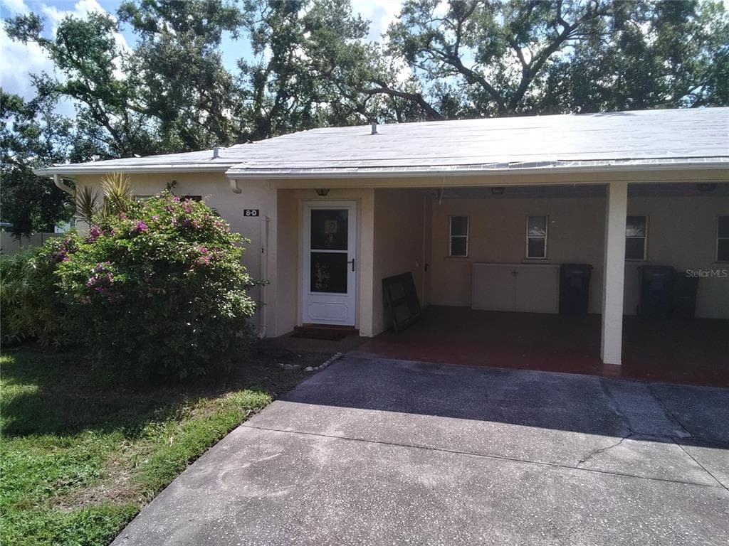 390 301 BOULEVARD W # 8D, BRADENTON, FL 34205