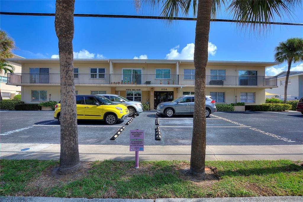 3753 46TH AVENUE S # 10, ST PETERSBURG, FL 33711