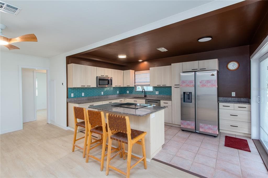 750 BAY ESPLANADE, CLEARWATER BEACH, FL 33767 — zdjęcie 5