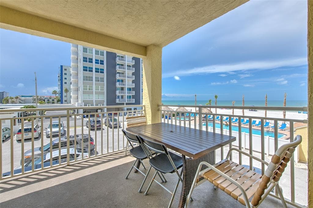 17450 GULF BOULEVARD # 103, REDINGTON SHORES, FL 33708 — zdjęcie 2