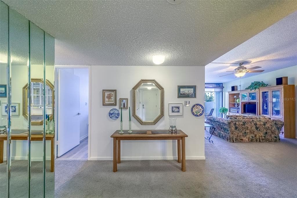 400 ISLAND WAY # 104, CLEARWATER BEACH, FL 33767 — zdjęcie 2