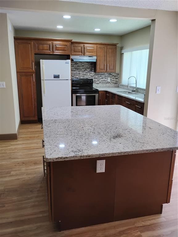 11721 RAINTREE DRIVE, TAMPA, FL 33617 — zdjęcie 2