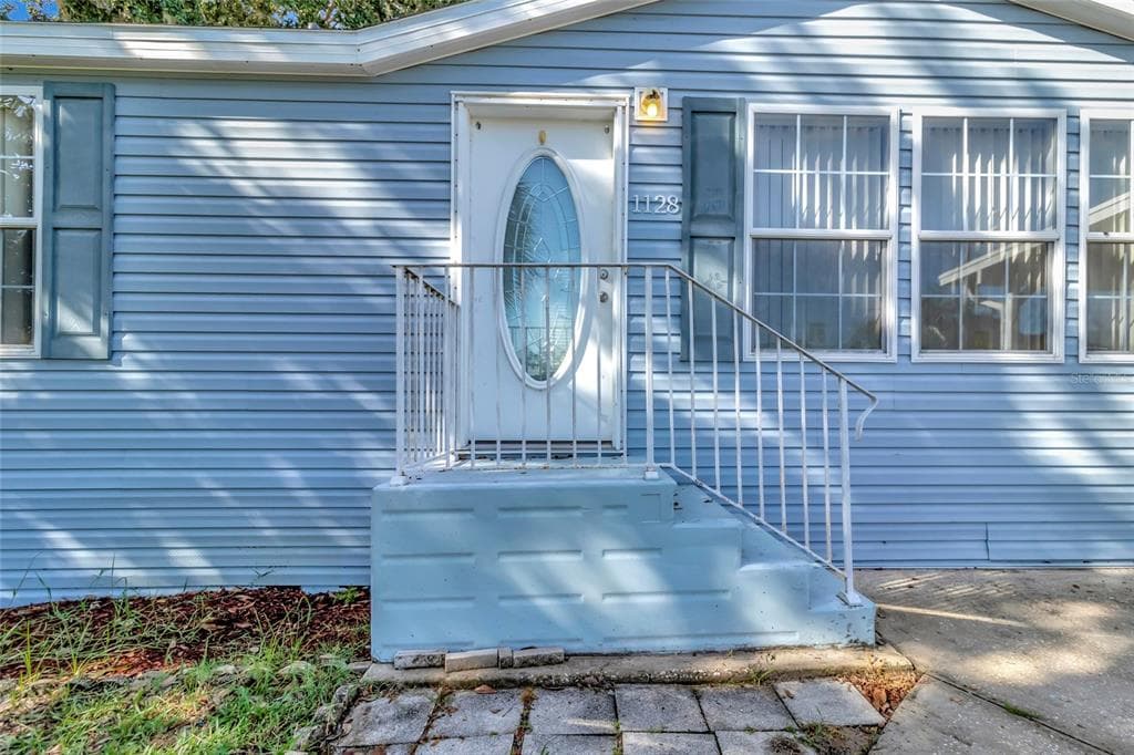 1128 FOREST LANE, TAVARES, FL 32778 — zdjęcie 2