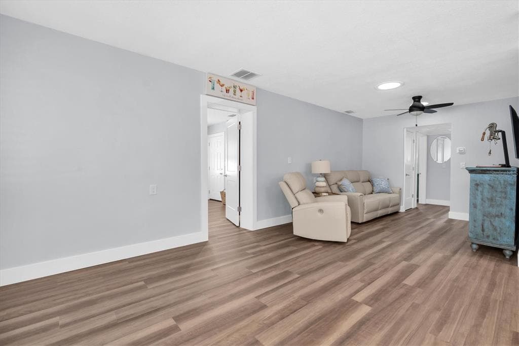 528 77TH AVENUE, ST PETE BEACH, FL 33706 — zdjęcie 4
