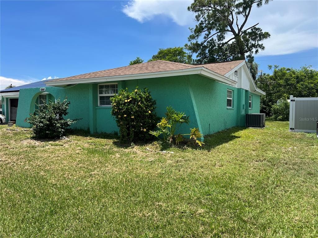 644 ERROLL STREET, PORT CHARLOTTE, FL 33952 — zdjęcie 2