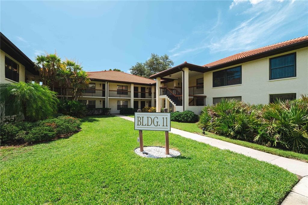 1109 HAMMOCK PINE BOULEVARD, CLEARWATER, FL 33761