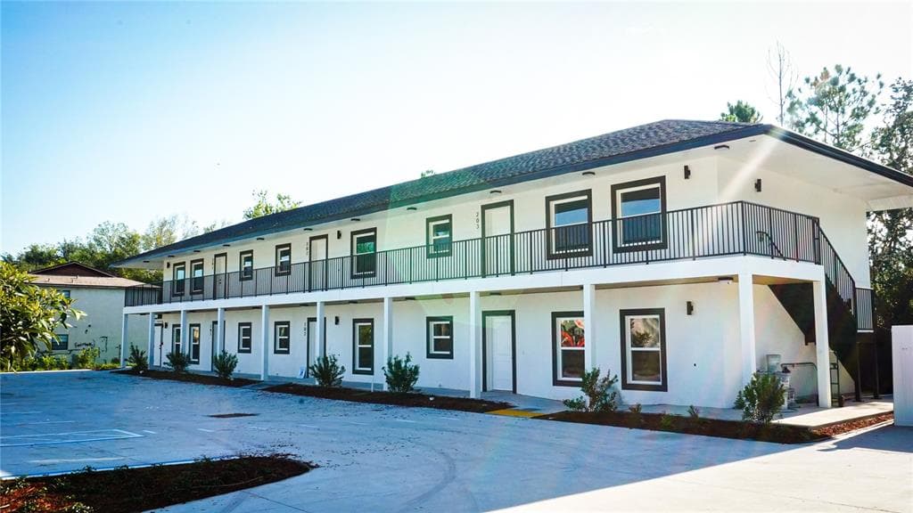 2201 CONWAY DRIVE # 201, DELTONA, FL 32738