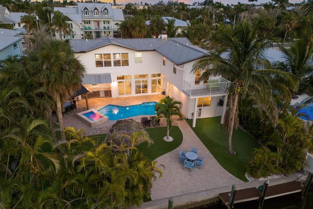 212 OAK AVENUE, ANNA MARIA, FL 34216 — zdjęcie 2