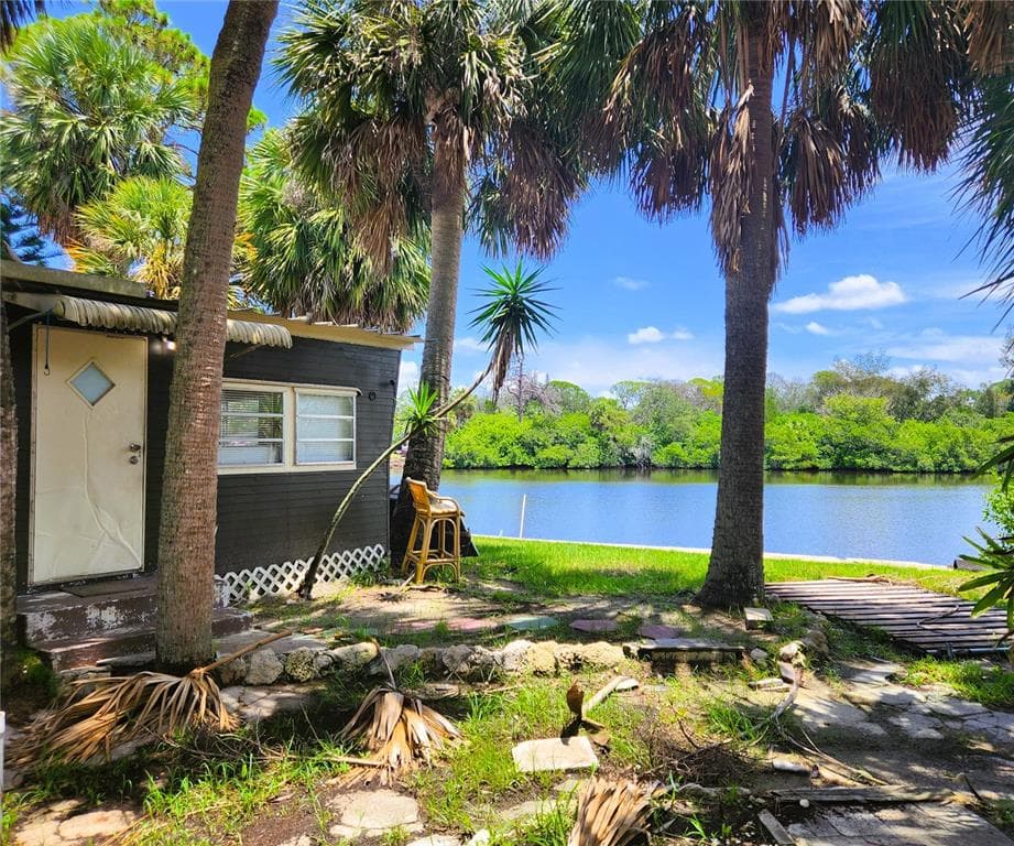 6977 EDGEWATER DRIVE, NEW PORT RICHEY, FL 34652