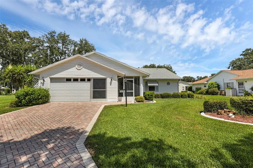 6033 WADE STREET, LEESBURG, FL 34748