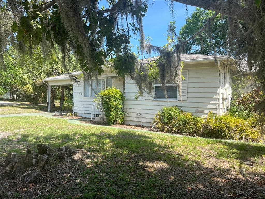 2415 PELICAN DRIVE, SARASOTA, FL 34237