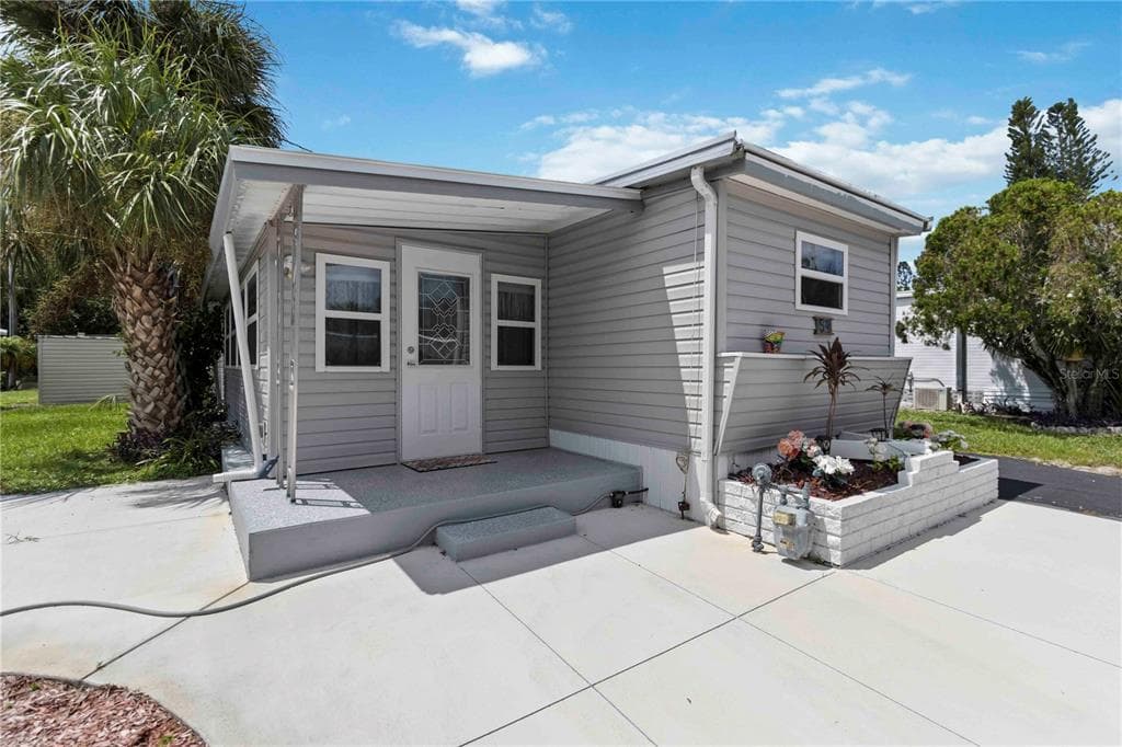 1100 UNIVERSITY PARKWAY # 54, SARASOTA, FL 34234