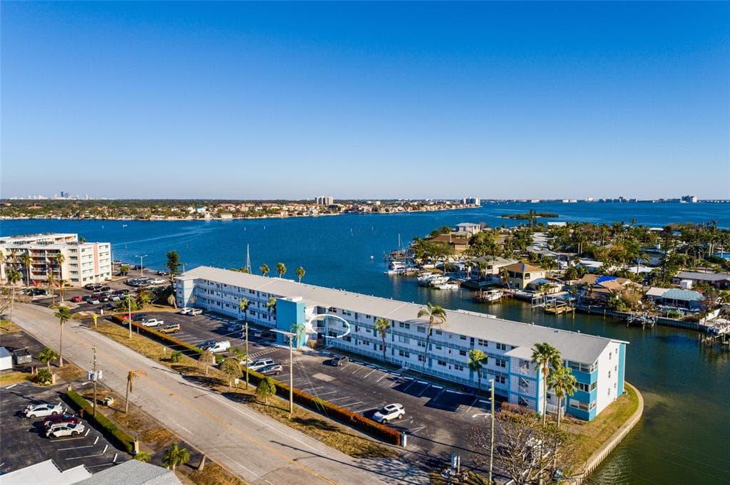 1893 SHORE DRIVE S # 209, SOUTH PASADENA, FL 33707