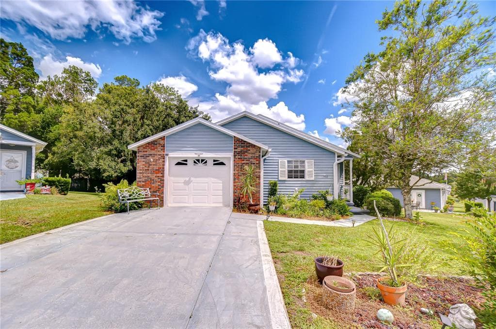 5912 NEWBERRY COURT, ZEPHYRHILLS, FL 33542