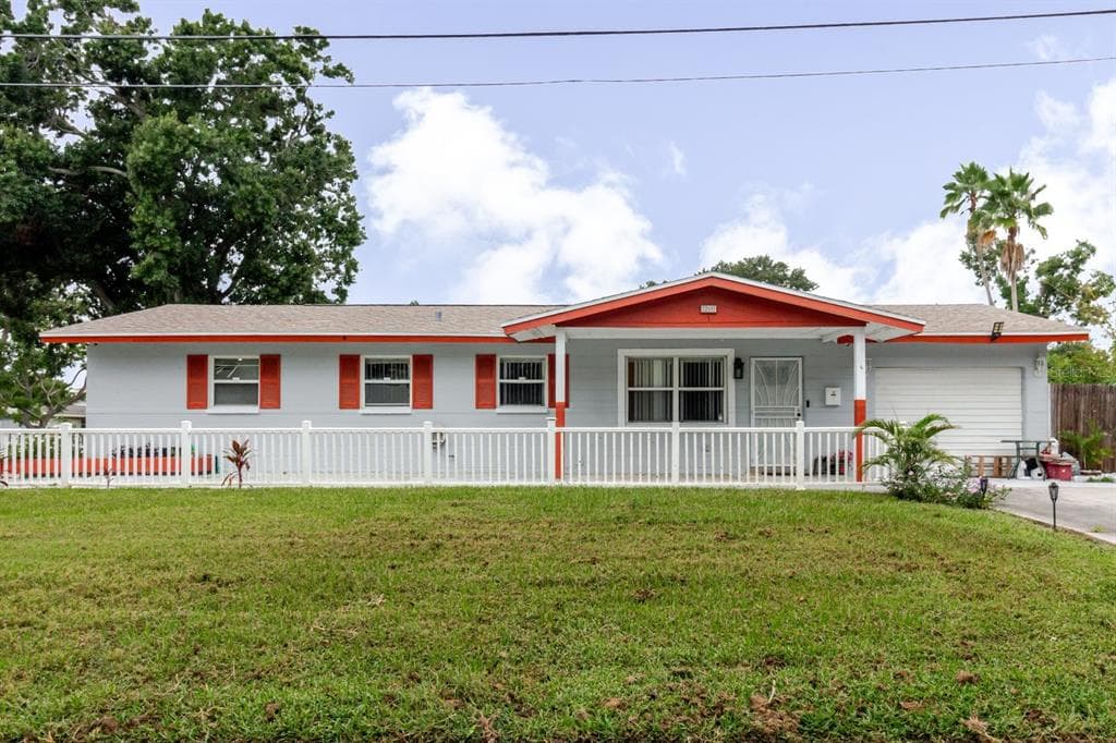 7200 8TH STREET N, ST PETERSBURG, FL 33702 — zdjęcie 2