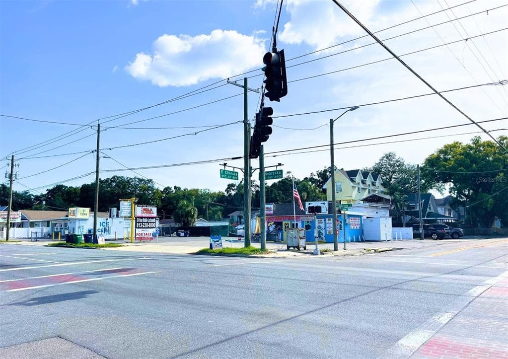 4330 N NEBRASKA AVENUE, TAMPA, FL 33603 — zdjęcie 3