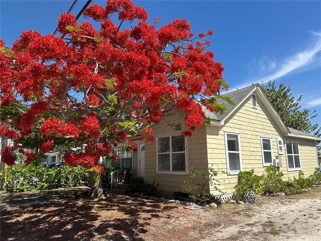 8405 BAYSHORE DRIVE, TREASURE ISLAND, FL 33706