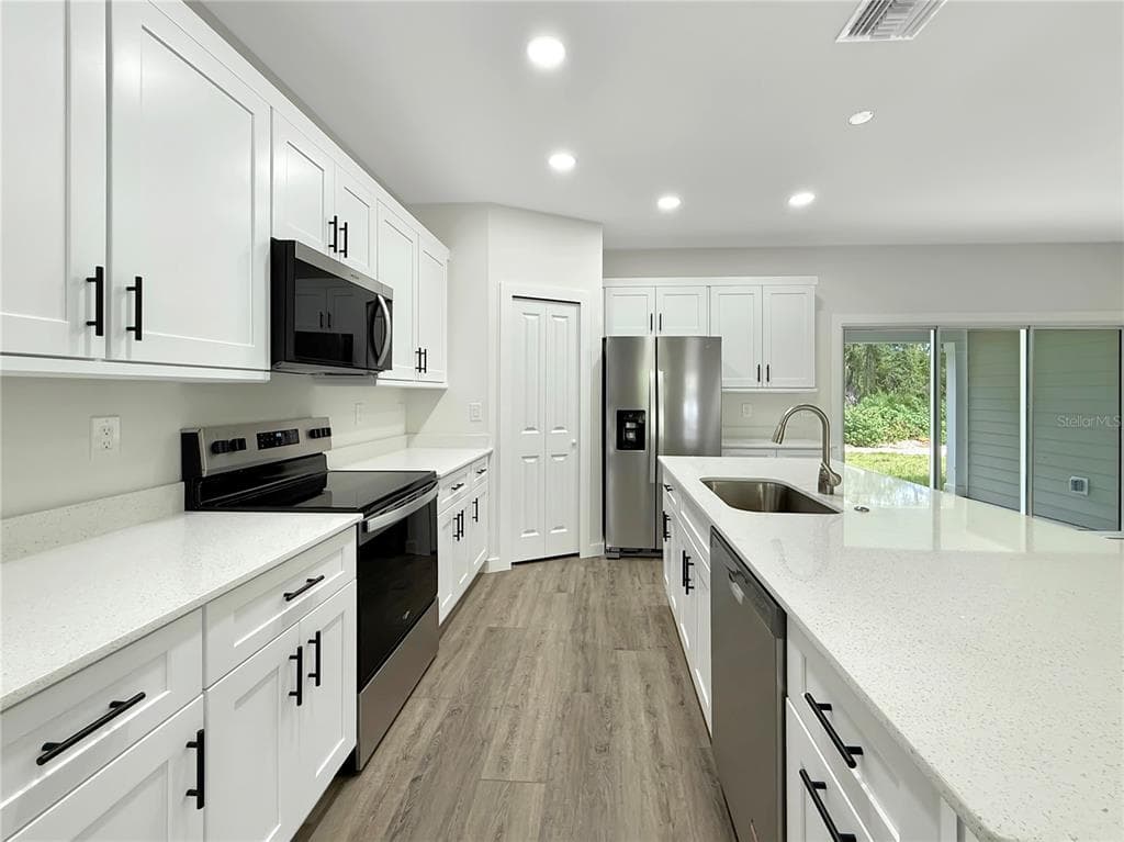 32 PURCELL STREET, PORT CHARLOTTE, FL 33954 — zdjęcie 4
