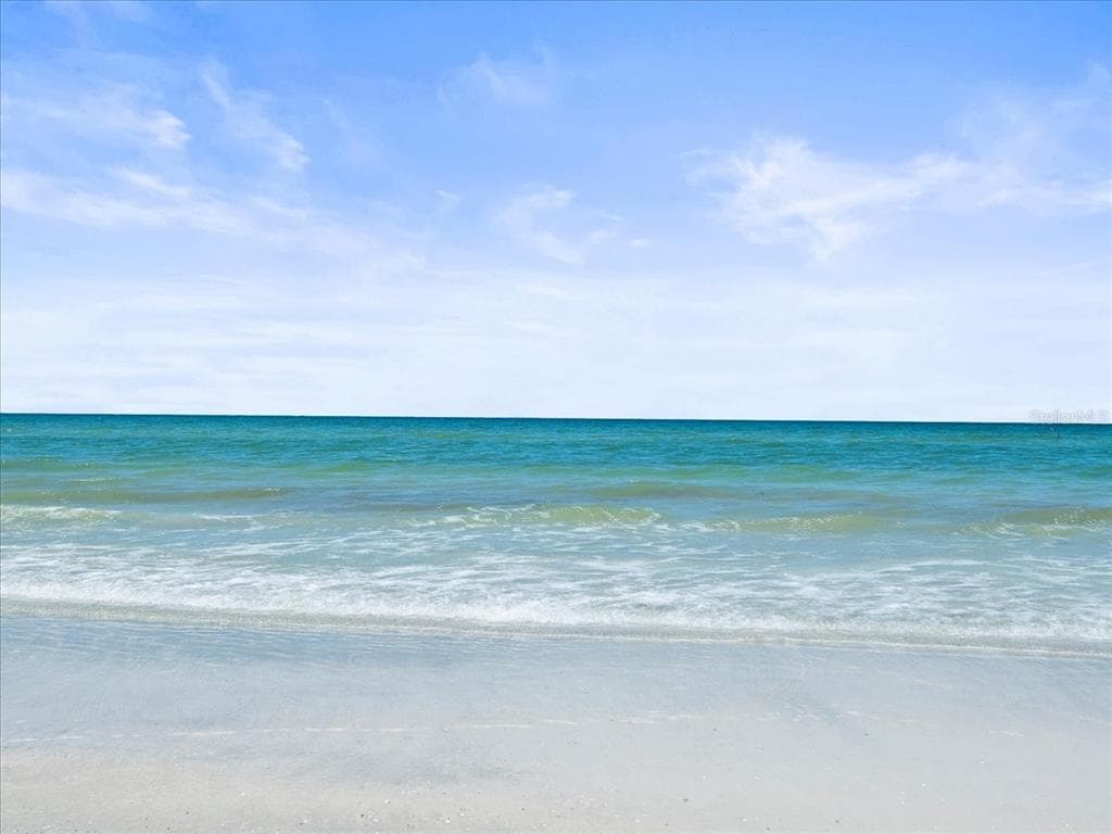 18218 SUNSET BOULEVARD # A, ST PETERSBURG, FL 33708 — zdjęcie 4
