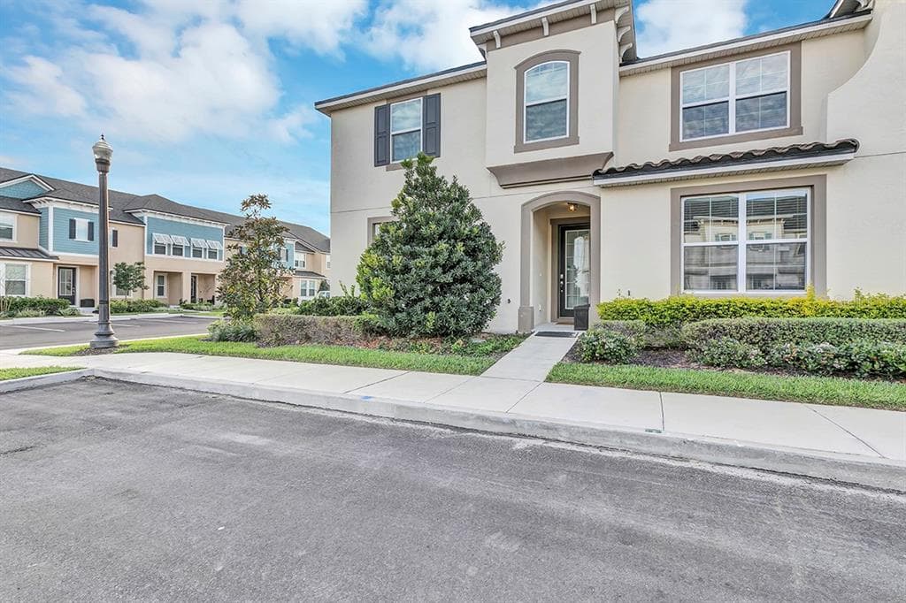 1532 CAREY PALM CIRCLE, KISSIMMEE, FL 34747