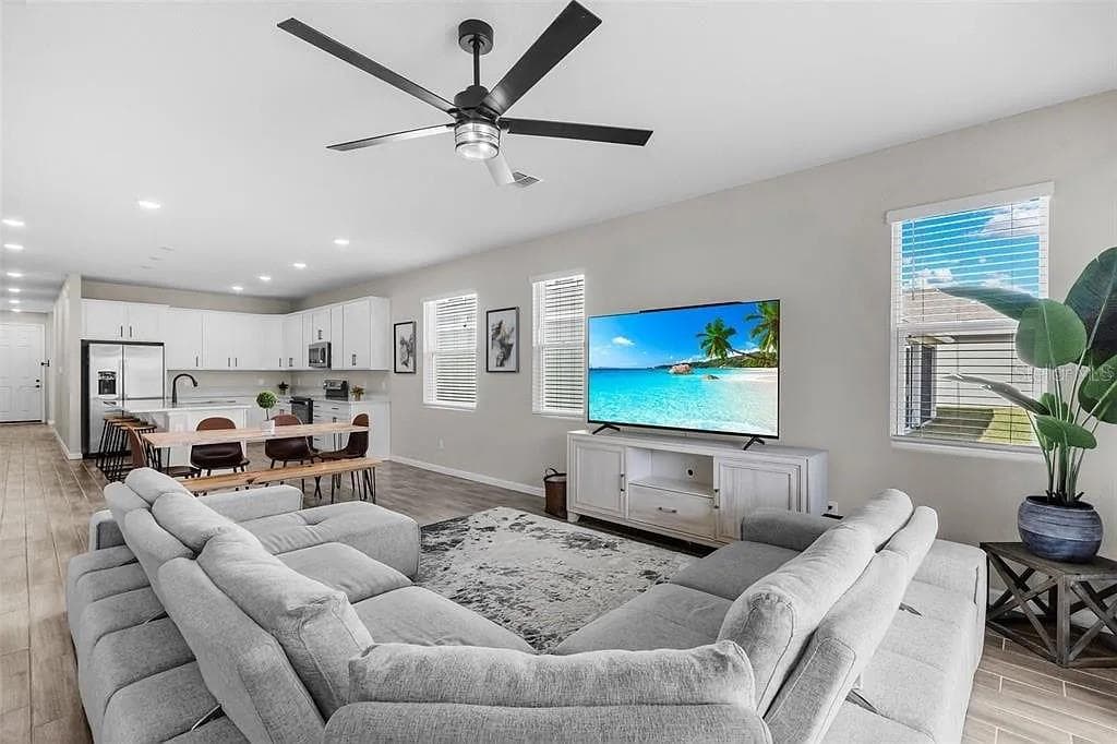 10157 SPRING LAKE DRIVE, CLERMONT, FL 34711 — zdjęcie 2