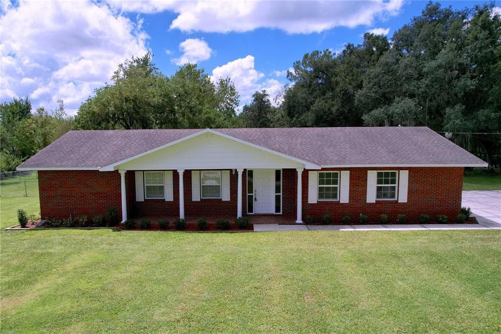 1405 KNIGHTS GRIFFIN ROAD, PLANT CITY, FL 33565