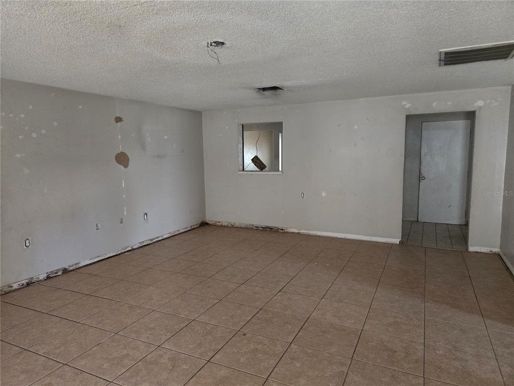 6124 11TH STREET, ZEPHYRHILLS, FL 33542 — zdjęcie 4