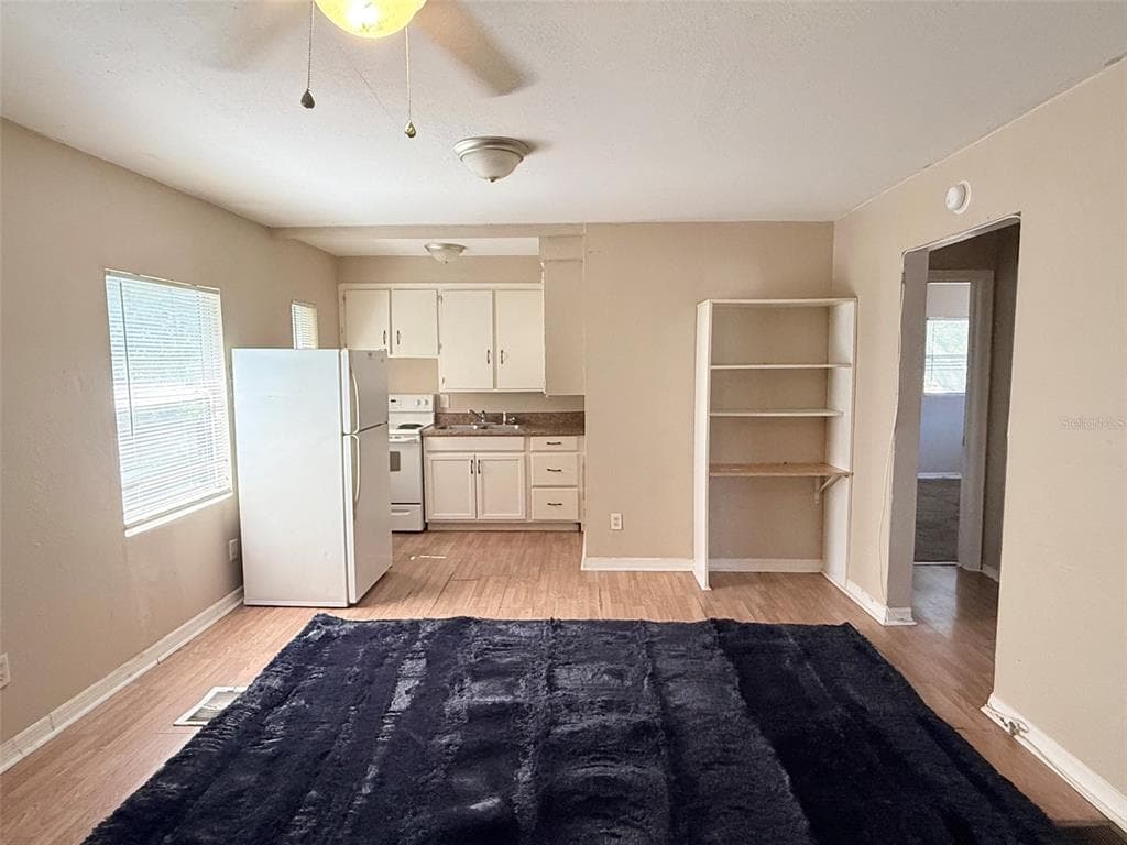986 22ND AVENUE S # 3, ST PETERSBURG, FL 33705 — zdjęcie 2