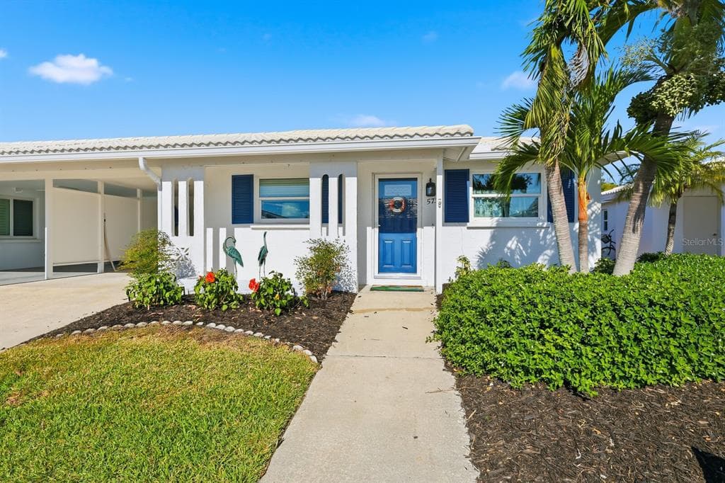 573 SPANISH DRIVE N, LONGBOAT KEY, FL 34228