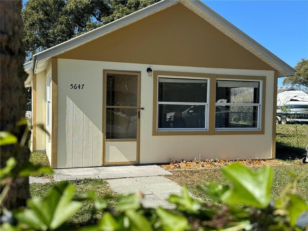5647 19TH STREET, ZEPHYRHILLS, FL 33542