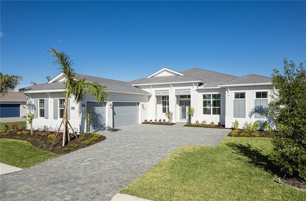 8065 NEVIS RUN, BRADENTON, FL 34202