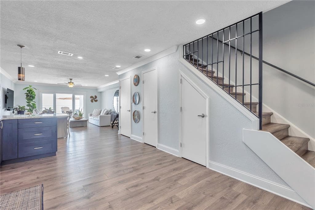 5172 COQUINA KEY DRIVE SE, ST PETERSBURG, FL 33705 — zdjęcie 2