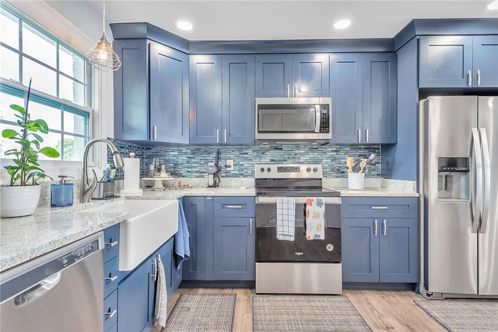 5172 COQUINA KEY DRIVE SE, ST PETERSBURG, FL 33705 — zdjęcie 5