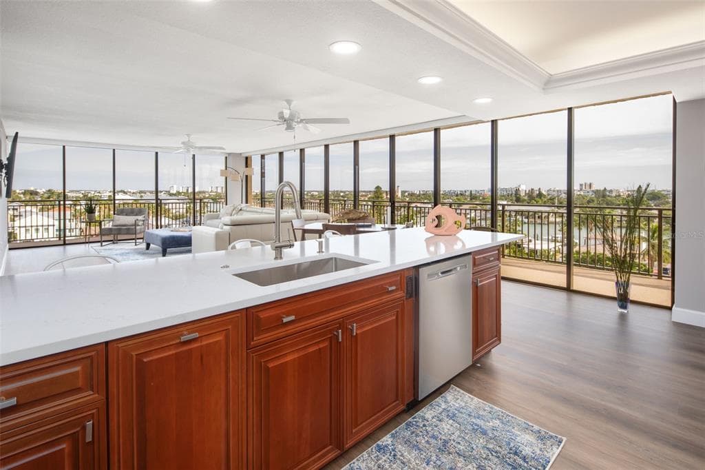 7650 BAYSHORE DRIVE # 606, TREASURE ISLAND, FL 33706 — zdjęcie 3
