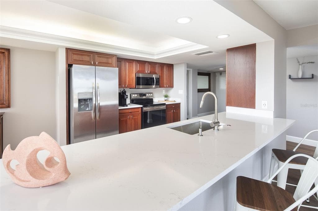 7650 BAYSHORE DRIVE # 606, TREASURE ISLAND, FL 33706 — zdjęcie 4
