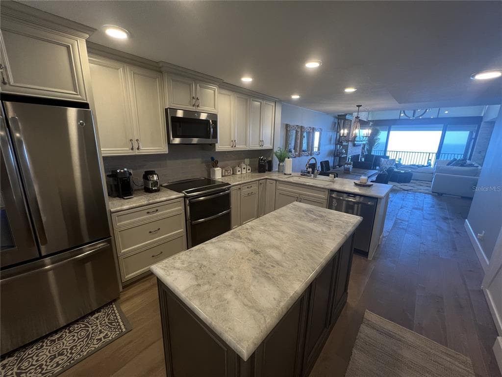 7100 SUNSET WAY # PH5, ST PETE BEACH, FL 33706 — zdjęcie 5