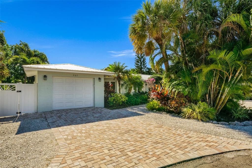 207 PEACOCK LANE, HOLMES BEACH, FL 34217 — zdjęcie 3