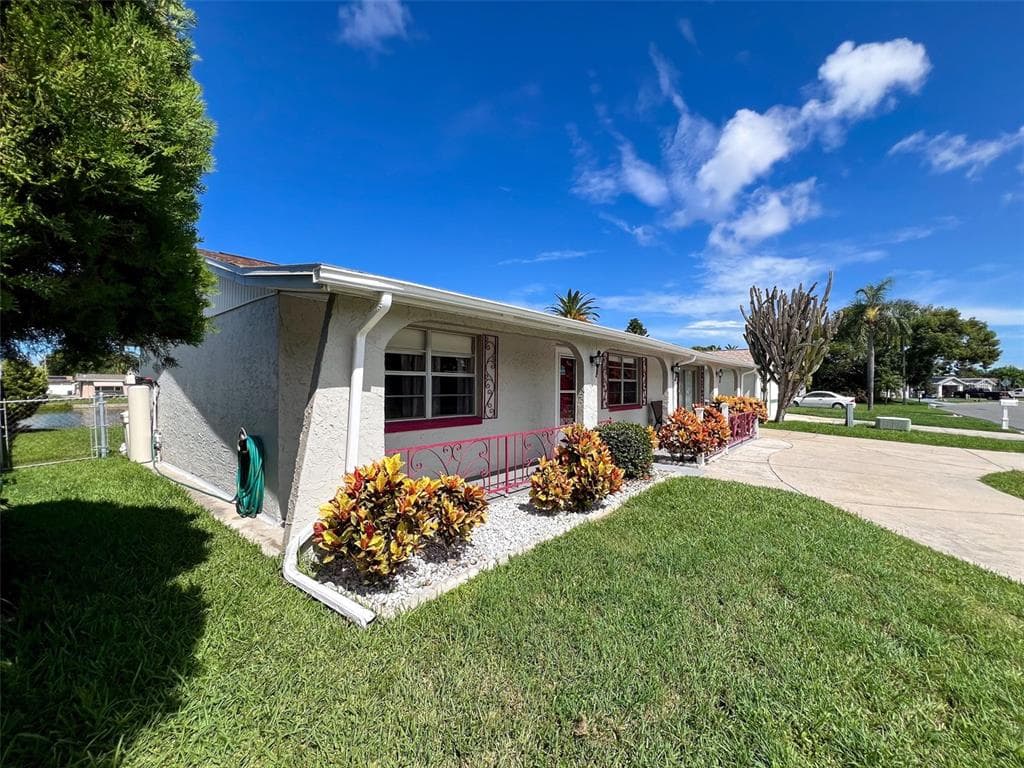2349 HAMA DRIVE, HOLIDAY, FL 34691 — zdjęcie 4